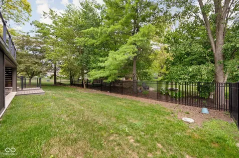 9904 Oak Ridge Drive Zionsville IN 46077