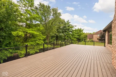 9904 Oak Ridge Drive Zionsville IN 46077
