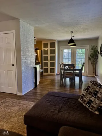 534 S Alpha Avenue Brownsburg IN 46112