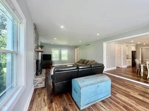4381 S 550 W Columbus IN 47201