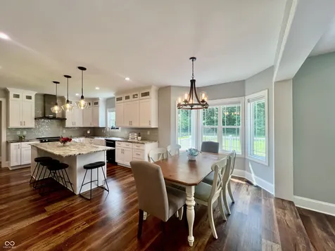 4381 S 550 W Columbus IN 47201