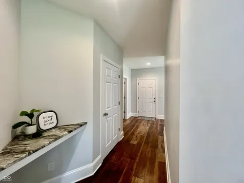 4381 S 550 W Columbus IN 47201