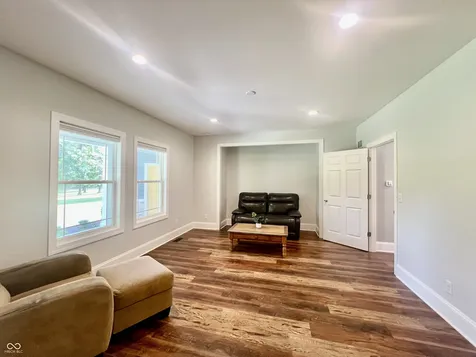 4381 S 550 W Columbus IN 47201