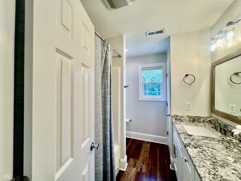 4381 S 550 W Columbus IN 47201