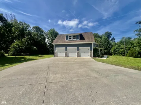 4381 S 550 W Columbus IN 47201