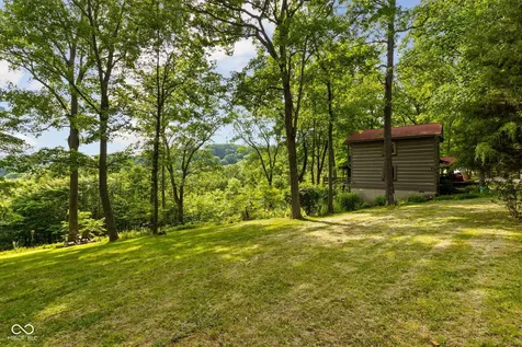 159 Redbud Lane Nashville IN 47448