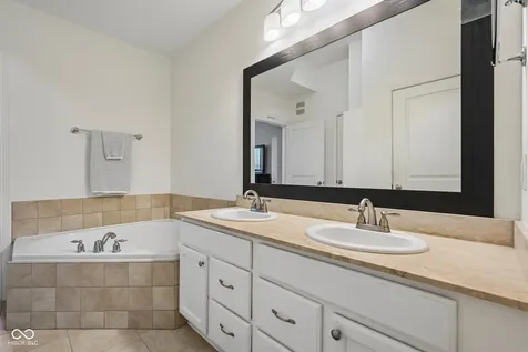 355 E Ohio Street Indianapolis IN 46204