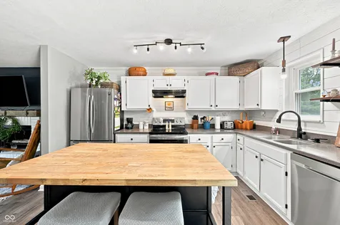 13481 Greenview Circle Noblesville IN 46060