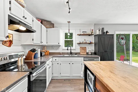 13481 Greenview Circle Noblesville IN 46060