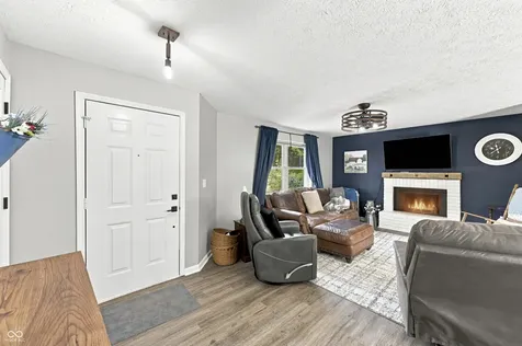 13481 Greenview Circle Noblesville IN 46060