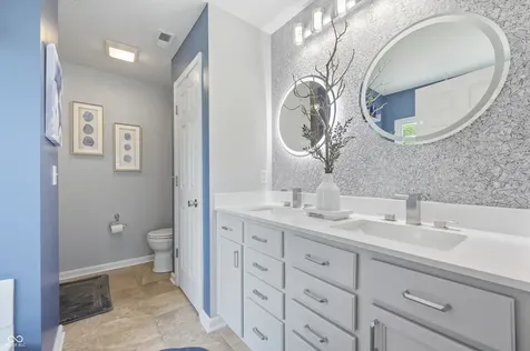 2386 The Springs Drive Indianapolis IN 46260