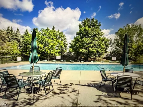 9320 Oak Run East Drive Indianapolis IN 46260
