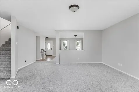 6607 Sonesta Drive Indianapolis IN 46217