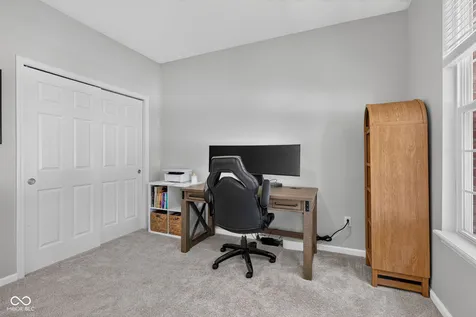 5735 W Port Drive Mccordsville IN 46055
