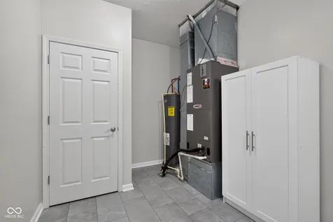 5735 W Port Drive Mccordsville IN 46055
