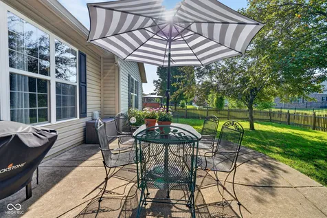 5735 W Port Drive Mccordsville IN 46055