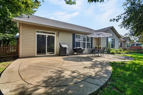5735 W Port Drive Mccordsville IN 46055