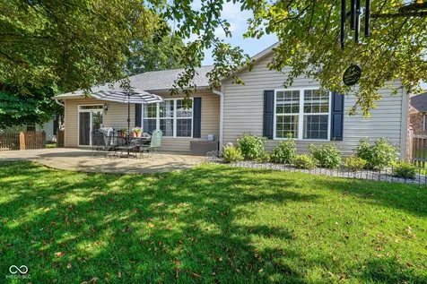 5735 W Port Drive Mccordsville IN 46055
