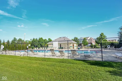 5735 W Port Drive Mccordsville IN 46055