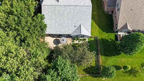 5735 W Port Drive Mccordsville IN 46055