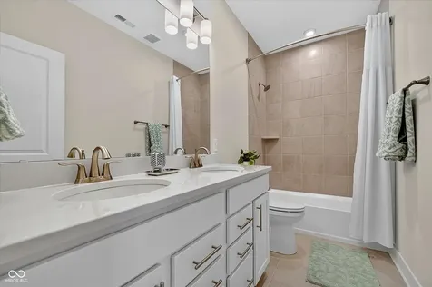 790 Robinson Farm Way Westfield IN 46074
