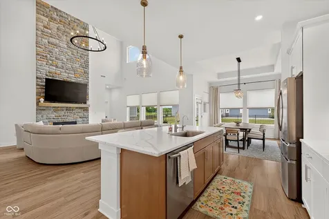 790 Robinson Farm Way Westfield IN 46074