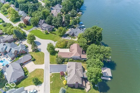 7270 Oak Cove Lane Noblesville IN 46062