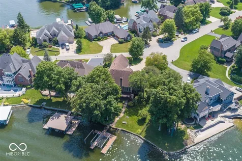 7270 Oak Cove Lane Noblesville IN 46062