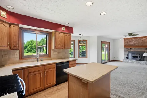 2528 E County Road 100 N Danville IN 46122