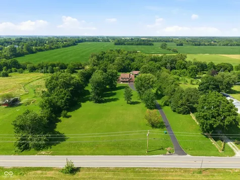 2528 E County Road 100 N Danville IN 46122