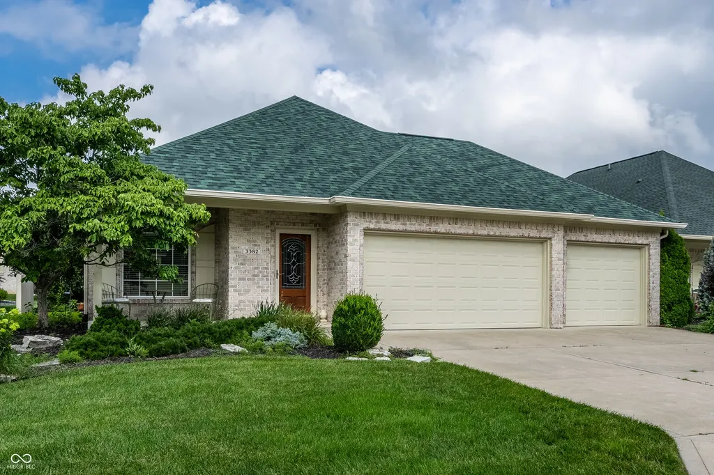3382 Nottinghill Drive E Plainfield IN 46168