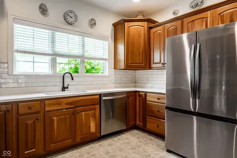 3382 Nottinghill Drive E Plainfield IN 46168