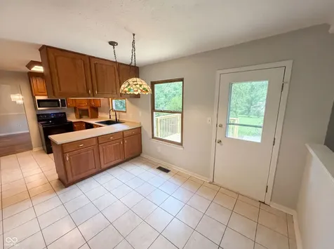 7744 Oakshot Lane Indianapolis IN 46268