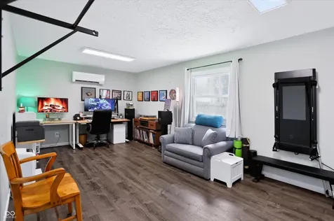 615 Simmons Street Plainfield IN 46168
