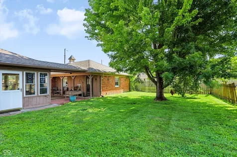 615 Simmons Street Plainfield IN 46168