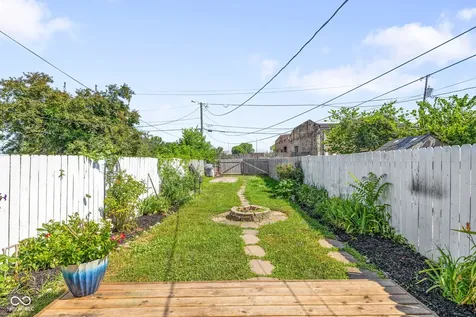 1018 E Ohio Street Indianapolis IN 46202