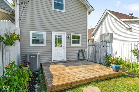 1018 E Ohio Street Indianapolis IN 46202