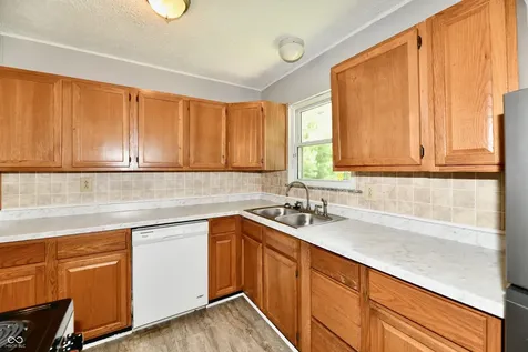 581 Northgate Drive Greenwood IN 46143