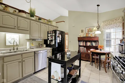 3704 S Cedar Cove Court New Palestine IN 46163