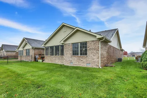 3704 S Cedar Cove Court New Palestine IN 46163