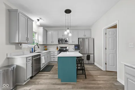 6753 Kentland Circle Indianapolis IN 46237