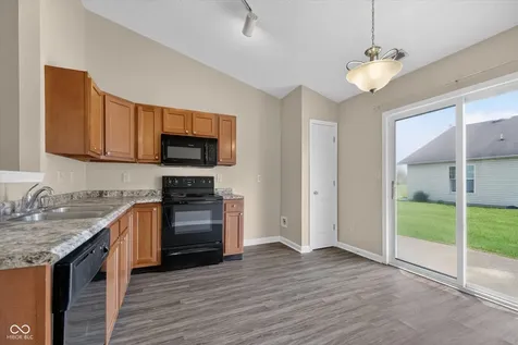 3656 Dayflower Way Indianapolis IN 46235