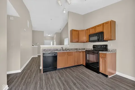 3656 Dayflower Way Indianapolis IN 46235