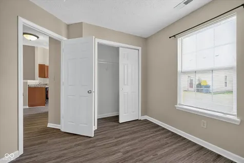 3656 Dayflower Way Indianapolis IN 46235