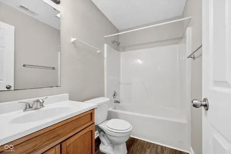 3656 Dayflower Way Indianapolis IN 46235