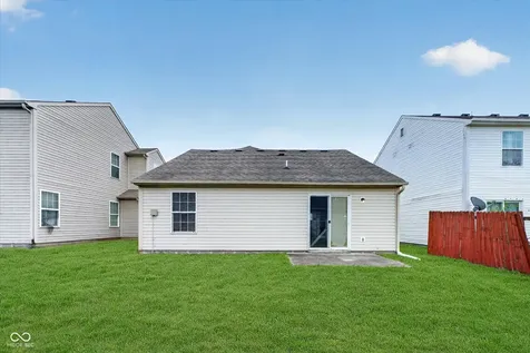 3656 Dayflower Way Indianapolis IN 46235