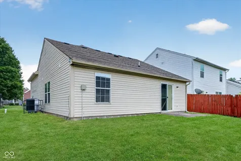 3656 Dayflower Way Indianapolis IN 46235