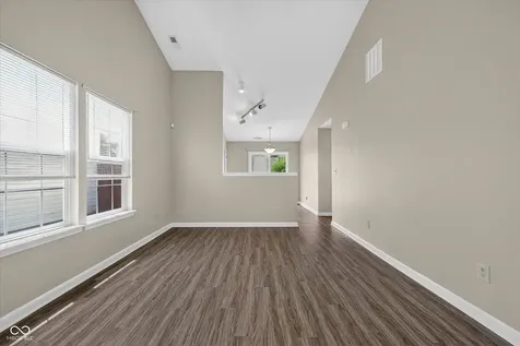 3656 Dayflower Way Indianapolis IN 46235