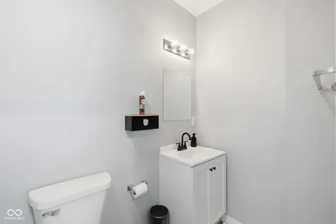 828 River Avenue Indianapolis IN 46221