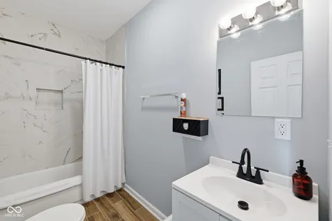828 River Avenue Indianapolis IN 46221
